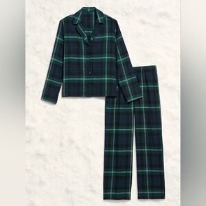 Old Navy 3 Piece XL Plaid Flannel Pajama Pant Set for Women In Navy Plaid
